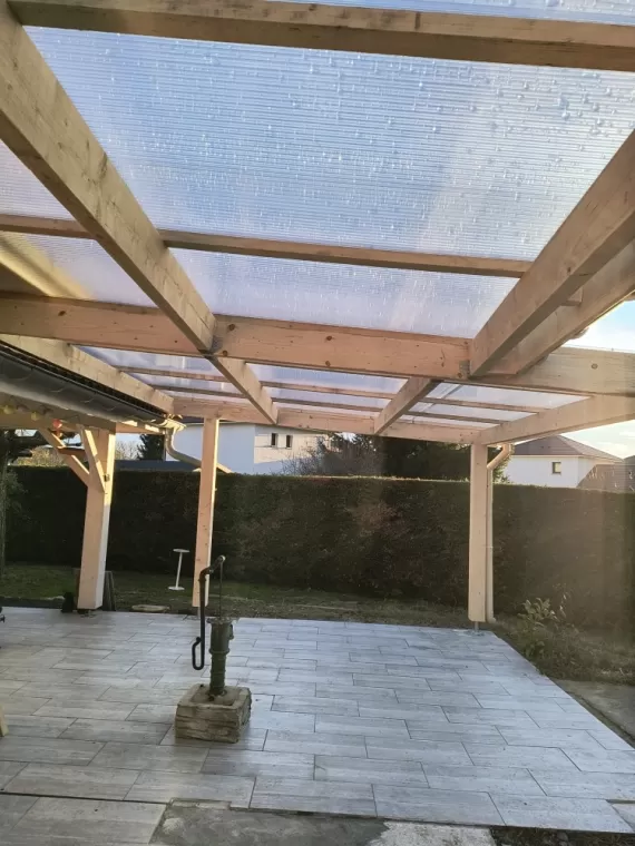 Rénovation d'une pergola sur mesure à Colombes, Voiron, T.P.M. Concept